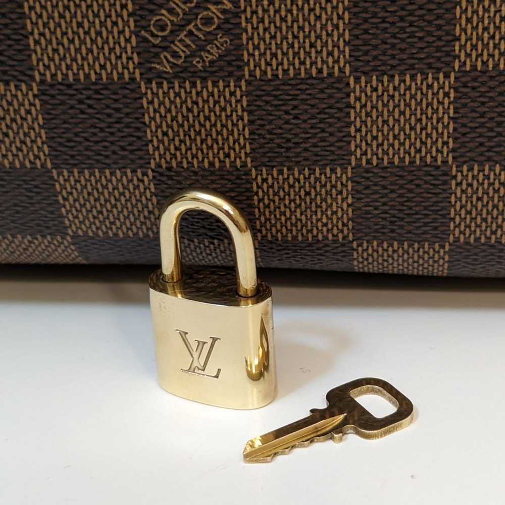 ✨️💎authentic Louis Vuitton Nolita Brown Damier bag - Picture 4 of 13